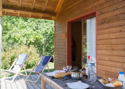 chataigniers du lac villefort chalet exterieur terrasse