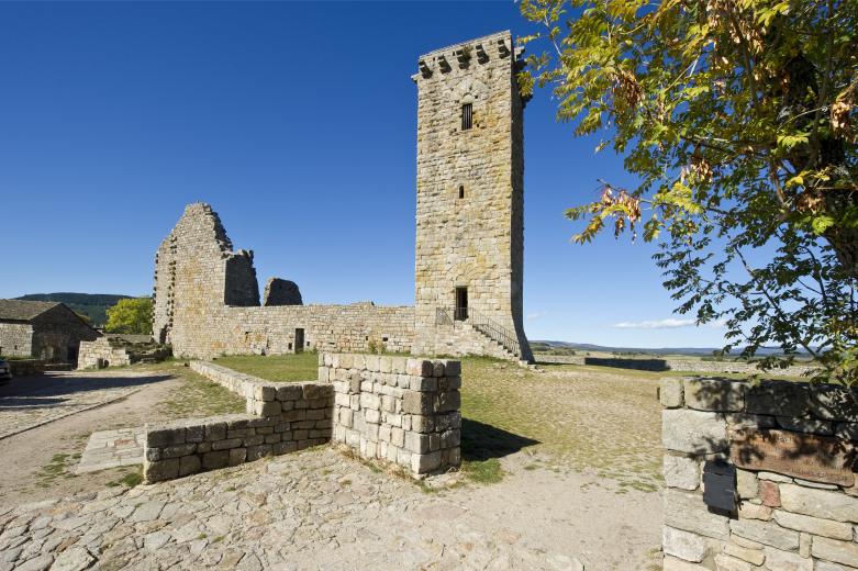 Plus beaux villages de France : La Garde Guérin