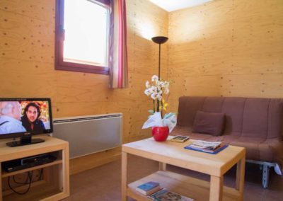 Salon chalet village vacances villefort