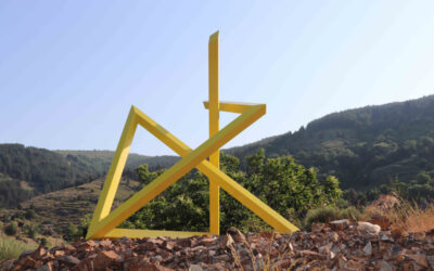 Idée randonnée & culture : le Sentier des sculptures à Altier (À deux pas des Châtaigniers du Lac)